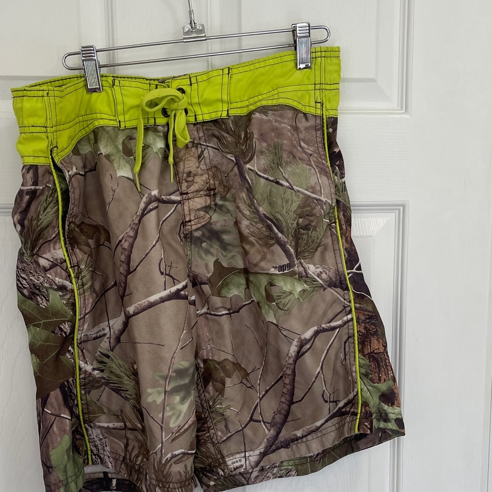 Camo Green Men's Shorts/Swim Trunks SZ S